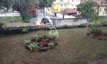 Imagem 4: Casarão com 6 quartos e vaga para até 5 carros!