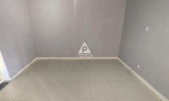 Imagem 7: Excelente Quarto e Sala completamente reformado