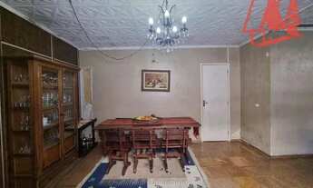 Imagem 5: Casa com 5 dormitórios e pátio próximo à Redenção