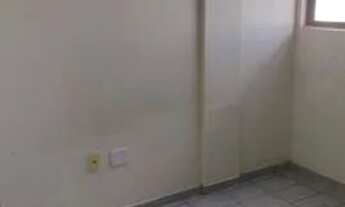 Imagem 4: Ótimo apartamento em prédio com piscina e elevador em Intermares!