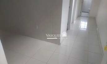 Imagem 4: Casa com 2 dormitórios para alugar, 50 m² por R$ 850,00/mês - Barra do Imbuí - Teresópolis