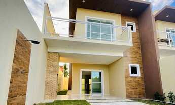 Imagem 2: Casa para venda possui 125 m² quadrados com 3 quartos em Jardim das Oliveiras - Fortaleza