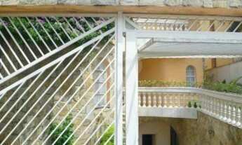 Imagem 2: Sobrado no Carrão com 300 m², 4 dormitórios, sendo 1 suíte, 5 vagas!