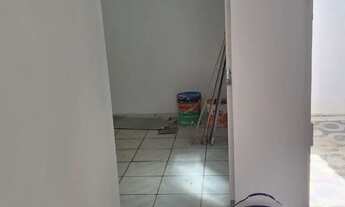 Imagem 7: Casa 2/4 + duas salas comerciais