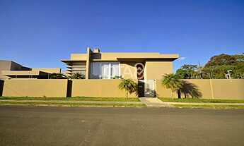 Imagem: CASA EM SANTA FELICIDADE COM 4 SUÍTES E