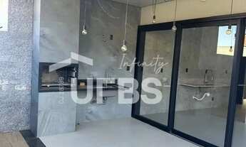 Imagem 6: Casa térrea com 240m2 (terreno de 440m2), 4 suítes, no Jardins Nápoles em Senador Canedo