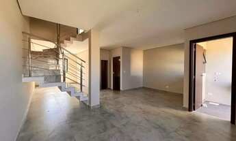 Imagem 3: Sobrado à venda,próximo ao Shopping Palladium e Muffato MAX