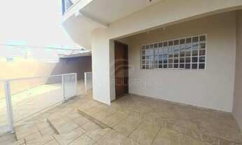 Imagem 3: Sobrado Jd. Coliseu, 3 dormitórios