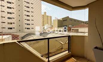 Imagem 6: Amplo Apartamento com Sacada e Ar-Condicionado