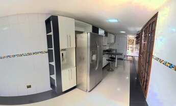 Imagem 4: Casa de Alto Padrão com Piscina - Condomínio Tucuruvi