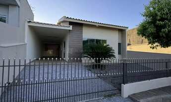 Imagem: Excelente casa para locação em condomínio