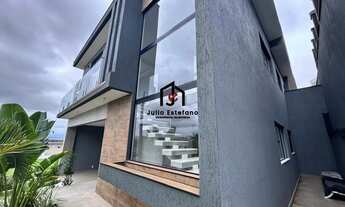 Imagem 2: Sobrado com 4 dormitórios sendo 2 suítes no Condomínio Terras do Vale em Caçapava