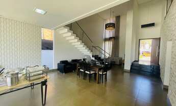 Imagem 4: Casa de condomínio sobrado para venda tem 255 metros quadrados com 3 quartos