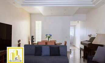 Imagem 2: Belíssima Casa de 3 aconchegantes dormitórios + Closet + Varanda + Churrasqueira + 2 Vagas