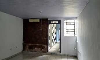 Imagem 2: ALUGO CASA NA RUA RIO BRANCO POR R$ 1600 REAIS