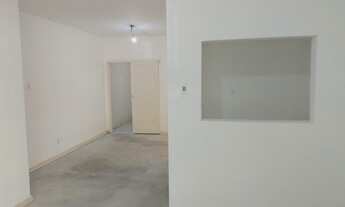 Imagem 5: IMOBILIÁRIA SCHOTKIS ALUGA LOJA COM APROXIMADAMENTE 60M², COM OPÇÃO DE SER RESIDENCIAL TAM