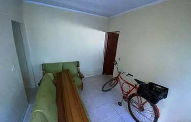 Imagem 5: QR 514 lote com 03 residencias 02 de 02qts e 01 de 01 qts escriturada R$ 195.000 escritura