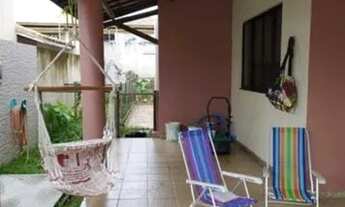 Imagem 2: Casa de vila em Miragem Buraquinho para venda possui 200 metros quadrados com 4 quartos