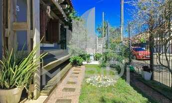 Imagem 2: PORTO ALEGRE - Casa Padrão - Hípica