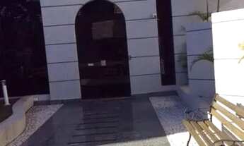 Imagem 2: Duplex para aluguel tem 224 metros quadrados com 4 quartos em Batel - Curitiba - PR