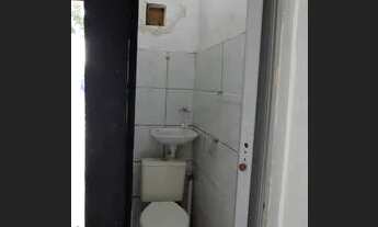 Imagem 2: Aluga-se ponto Quarto com aluguel por R$1.100 /mês