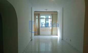 Imagem 2: Apartamento para aluguel possui 156 metros quadrados com 4 quartos