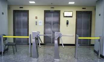 Imagem 2: Sobreloja, a 180 m do metrô Ana Rosa, São Paulo