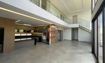 Imagem: Sobrado Maravilhoso em Condomínio com Acabamento