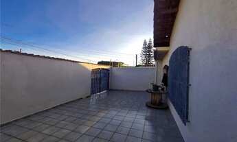 Imagem 4: Excelente imóvel com 2 quartos e edícula no fundo, localização privilegiada no bairro Jard