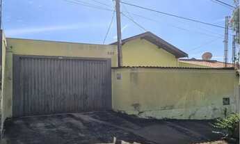 Imagem 1: Casa 2 dorm + edícula Próximo Hospital Unimed