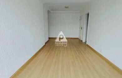 Imagem 4: Apartamento três quartos uma suíte com duas vagas próximo ao Shopping Tijuca