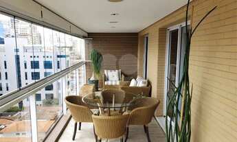 Imagem: Apartamento com vista e localização privilegiadas