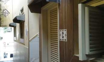 Imagem: ALUGO KITNETS EM PETRÓPOLIS