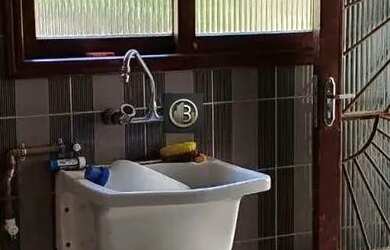 Imagem 13: Casa Sobrado para alugar em Porto Alegre, Jardim Itu Sabará, com 3 quartos, 240m²