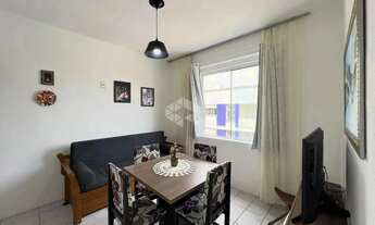 Imagem 3: Apartamento mobiliado, 02 quartos/dormitórios, sacada com vista Mar, no Centro de Capão da