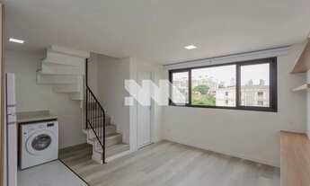 Imagem 2: Duplex mobiliado próximo à UniCuritiba