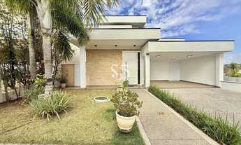 Imagem: LINDA CASA TÉRREA À VENDA NO SWISS PARK