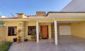 Imagem: Casa a venda com 4 quartos no Jardim do