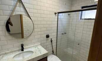 Imagem 3: Sobrado para aluguel e venda possui 400 metros quadrados com 4 quartos