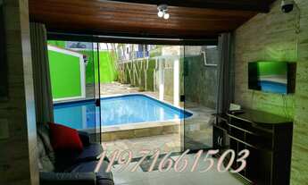 Imagem 6: Caragua temporada frente a praia