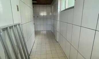 Imagem 5: Vendo Apto no Cond. Floresta Tropical, c/ 2 quartos, banheiro social, sala de estar/jantar