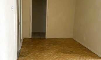 Imagem 2: Apartamento 3 quartos c/ vaga na Rua Mariz e Barros, quadra da praia