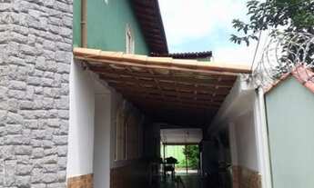 Imagem 2: Casa para Venda em Serra, Jacaraípe, 5 dormitórios, 1 suíte, 4 banheiros, 3 vagas