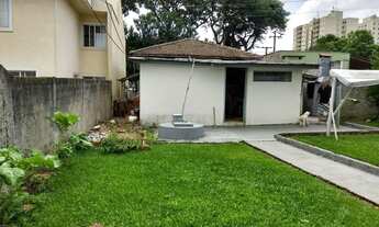 Imagem 4: Terreno ZR4 no Novo Mundo com 2 casas