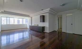 Imagem 2: Apto reformado no Cocó, 144m2 de área, 3 quartos, móveis fixos, dependência completa, 1 va