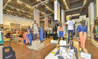 Imagem 3: Loja/Sala Térrea 660 m² Privativos, Alugada R$22.500 Mês - Curitiba, Champagnat