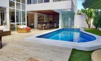 Imagem 3: Casa de condomínio sobrado para venda tem 535 metros quadrados com 4 quartos