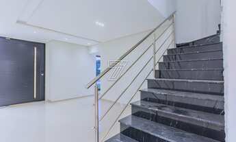 Imagem 5: Casa de condomínio para venda possui 184 m² com 3 dormitórios no Abranches - Curitiba - PR