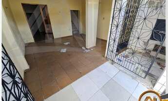 Imagem 2: Casa Duplex no Montese com Quintal