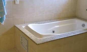 Imagem 2: Casa de condomínio para aluguel possui 216 metros quadrados, piscina, portaria 24hrs